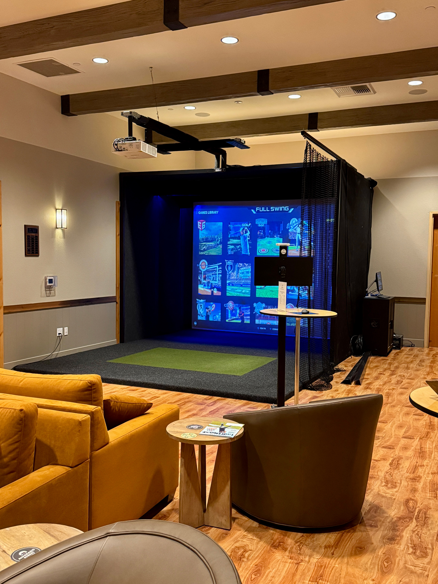 Simulator Golf rentals near me